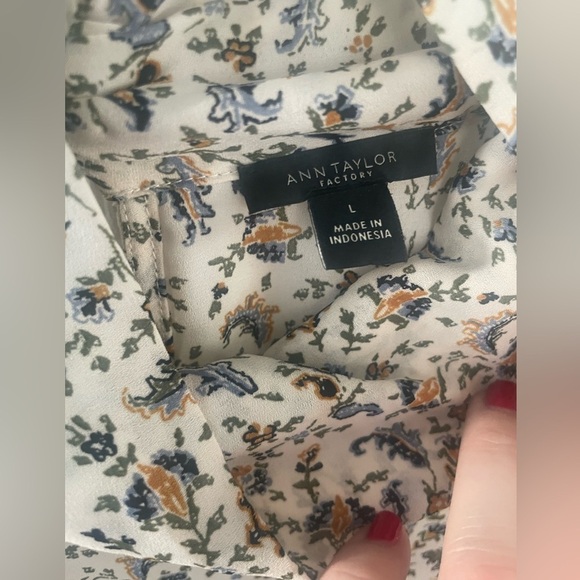 Ann Taylor size large 🌸 - Picture 4 of 6